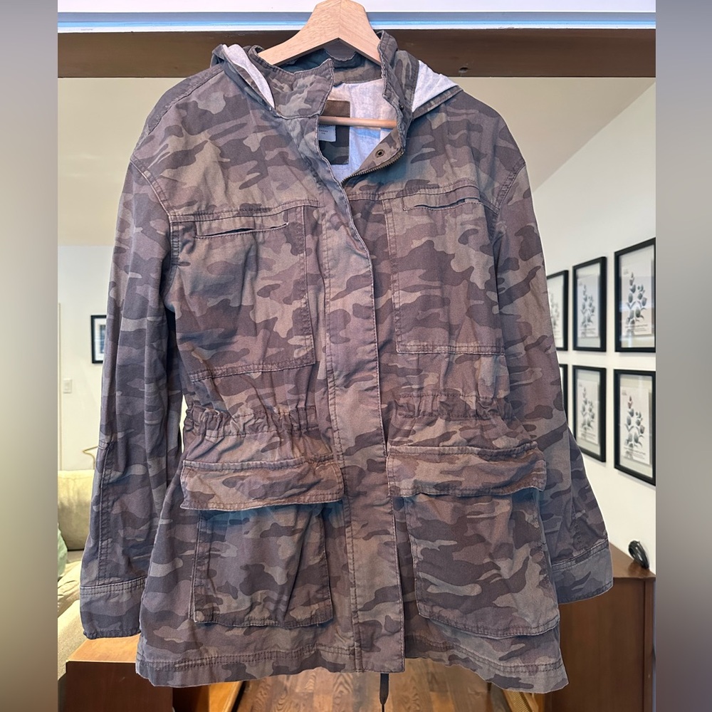 Universal Threads Women's Camo Jacket